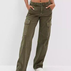 American Eagle Stretch Super High-Waisted Cargo Wide-Leg Pant, new with tags